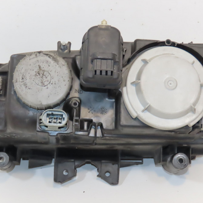 Phare droit occasion RENAULT SAFRANE Phase 2 09-1996->08-2000 2.2 DT 7701042501 2