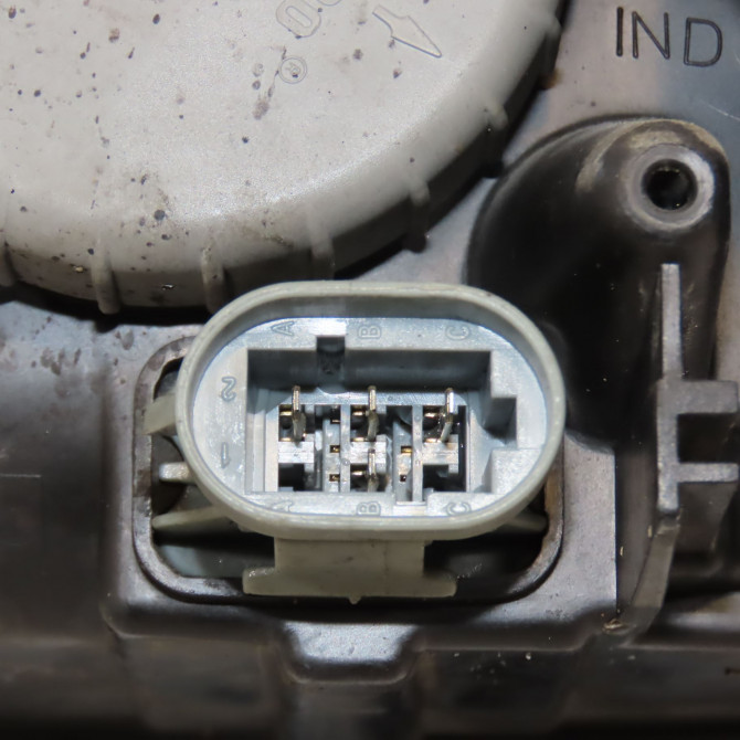 Phare droit occasion RENAULT SAFRANE Phase 2 09-1996->08-2000 2.2 DT 7701042501 3