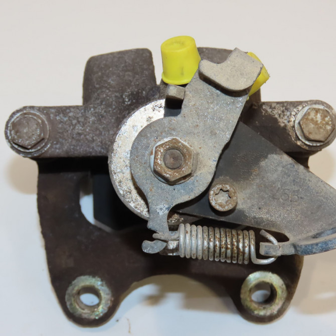 Etrier de frein arrière gauche occasion RENAULT SCENIC II Phase 2 09-2006->04-2009 2.0 DCI 150ch 7701208256 3