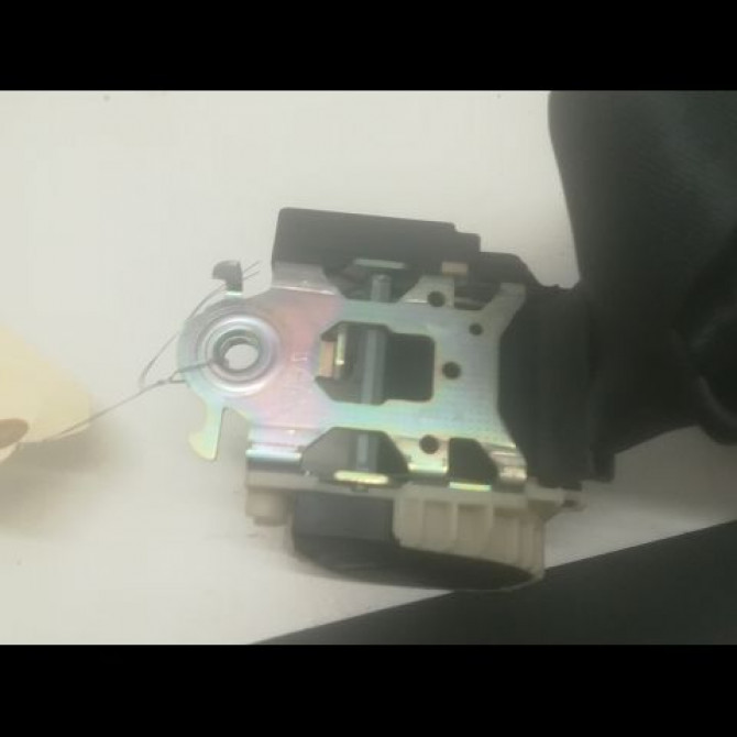 Ceinture arrière gauche occasion RENAULT TWINGO II Phase 1 06-2007->11-2011 1.2i 16v 75ch 8200813033 3