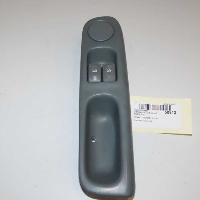 Commande lève-glace porte avant gauche occasion RENAULT TWINGO I Phase 3 08-2000->06-2007 1.2i 8v 60ch 8200189848 1