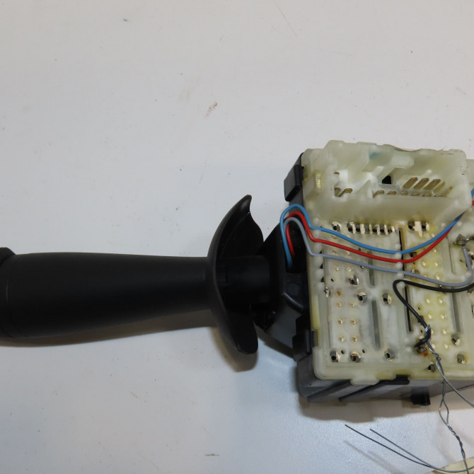 Commande essuie glace occasion RENAULT TWINGO III Phase 1 06-2014->... 1.0 SCE 12v 70ch 252604496R 2