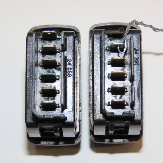 Commande lève-glace porte avant gauche occasion RENAULT TWINGO I Phase 3 08-2000->06-2007 1.2i 8v 60ch 8200189848 2