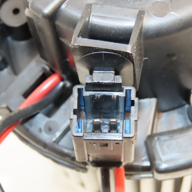 Ventilateur de chauffage occasion RENAULT ZOE Phase 1 10-2012->... ELEC 272103334R 4