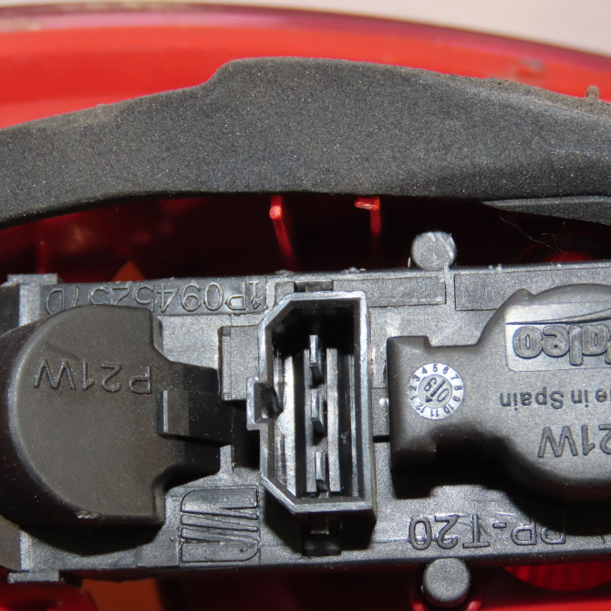 Feu arrière droit occasion SEAT LEON II Phase 2 05-2009->09-2012 1.6 TDI 105ch 1P0945112D 3