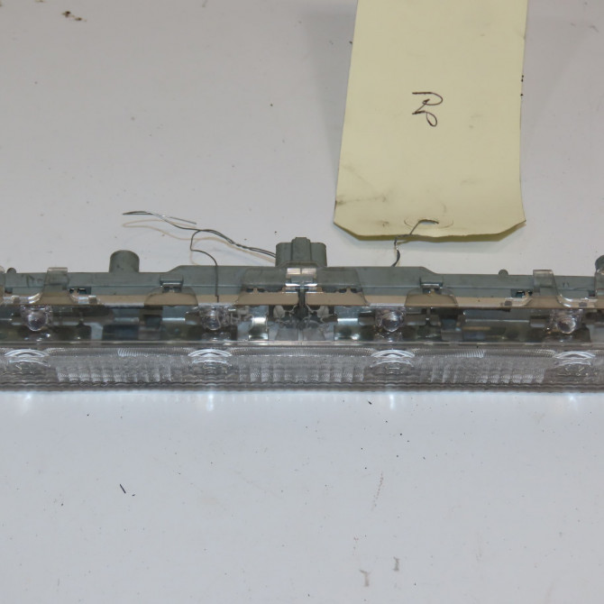 Feux stop supplementaire occasion TOYOTA YARIS II Phase 1 12-2005->11-2009 815700D040 1