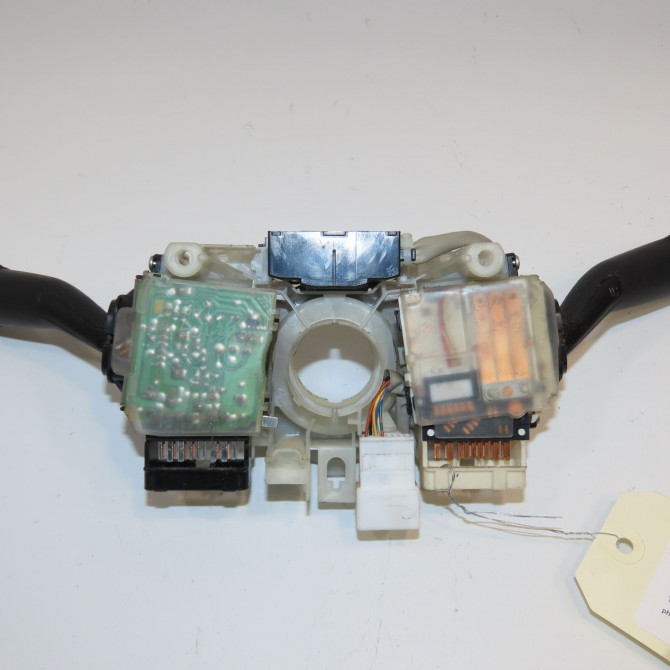 Bloc commodos occasion TOYOTA 146 Phase 1 04-1995->04-1999 3.0 D-4D 166ch 843106B600 2