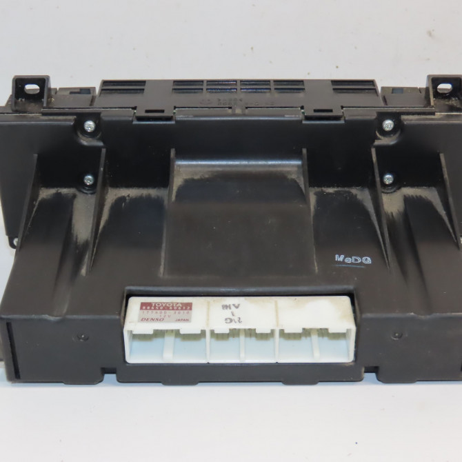 Commande de chauffage occasion TOYOTA 146 Phase 1 04-1995->04-1999 3.0 D-4D 166ch 5590060642 2