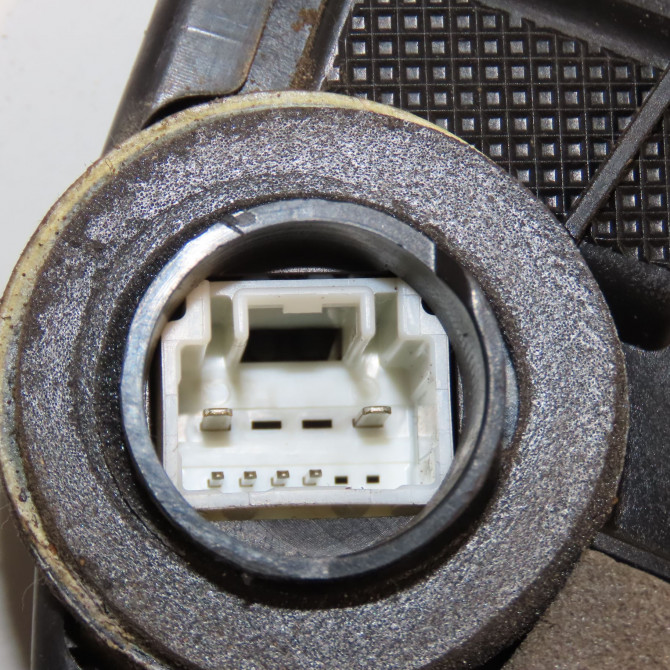 Serrure porte avg occasion TOYOTA 146 Phase 1 04-1995->04-1999 3.0 D-4D 166ch 6904033232 3