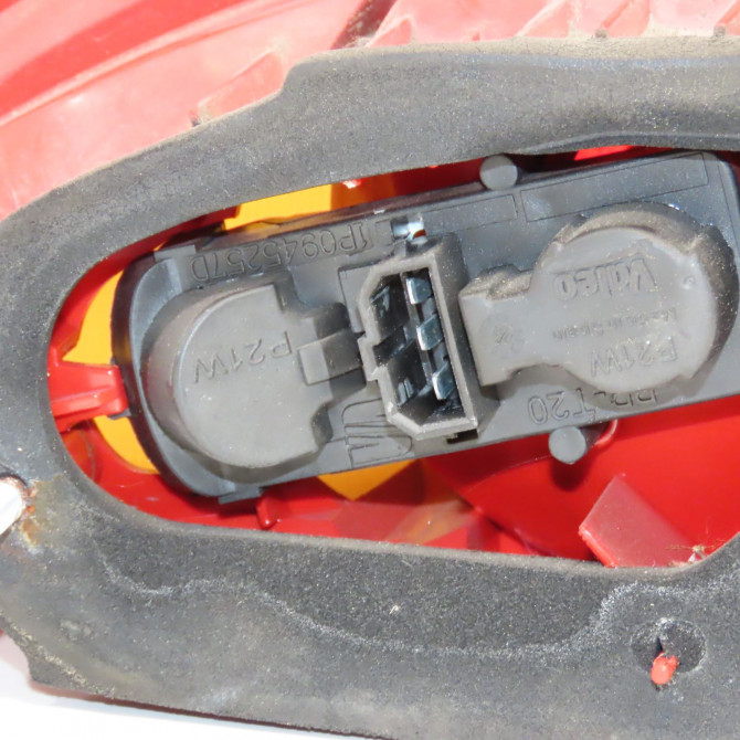 Feu arrière droit occasion SEAT LEON II Phase 2 05-2009->09-2012 1P0945112D 3