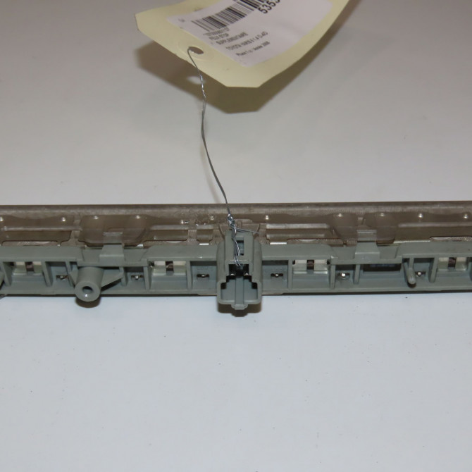 Feux stop supplementaire occasion TOYOTA YARIS II Phase 1 12-2005->11-2009 1.4 D-4D 815700D040 2