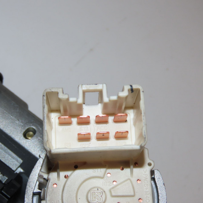 Kit serrures + antivol occasion TOYOTA YARIS II Phase 1 12-2005->11-2009 690524215084 2