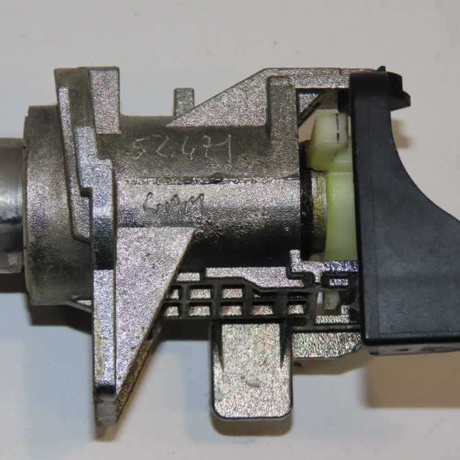 Kit serrures + antivol occasion TOYOTA YARIS II Phase 1 12-2005->11-2009 690524215084 5