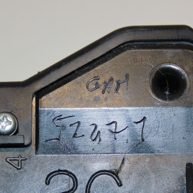 Serrure porte avd occasion TOYOTA YARIS II Phase 1 12-2005->11-2009 690300D140 6