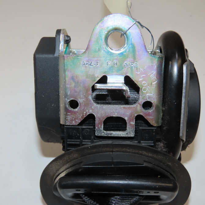 Ceinture avant droite occasion VOLKSWAGEN GOLF V Phase 1 11-2003->10-2008 1.4i 75ch 1K4857706BARAA 3