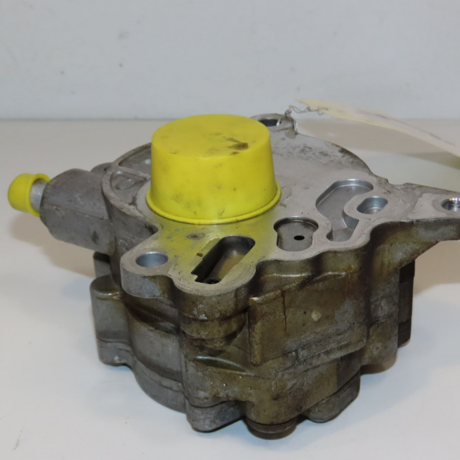 Pompe a vide occasion VOLKSWAGEN GOLF V Phase 1 11-2003->10-2008 2.0 TDI 136ch 1