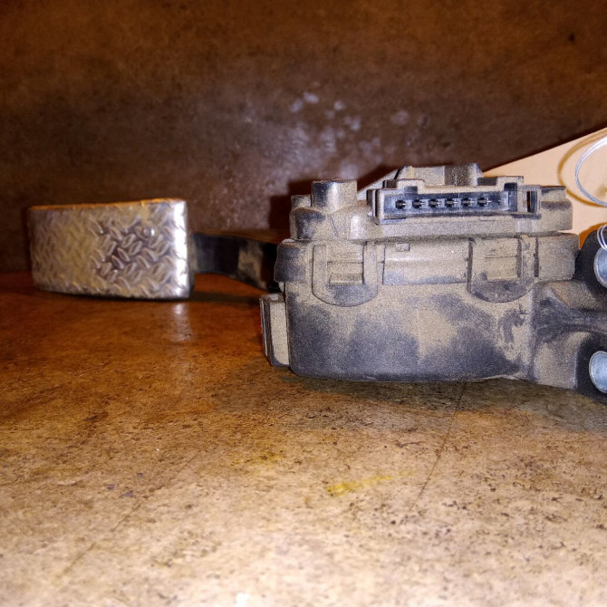 Potentiometre accelerateur occasion DACIA DUSTER Phase 1 03-2010->12-2013 1.5 DCI 110ch 3