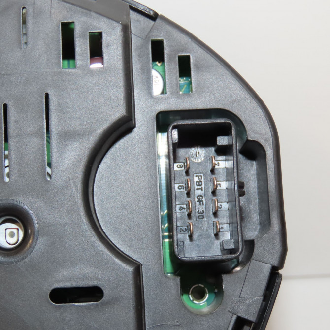 Compteur occasion VOLKSWAGEN POLO IV Phase 2 05-2005->09-2009 1.4 TDI 70ch 6Q0920803DX002 4