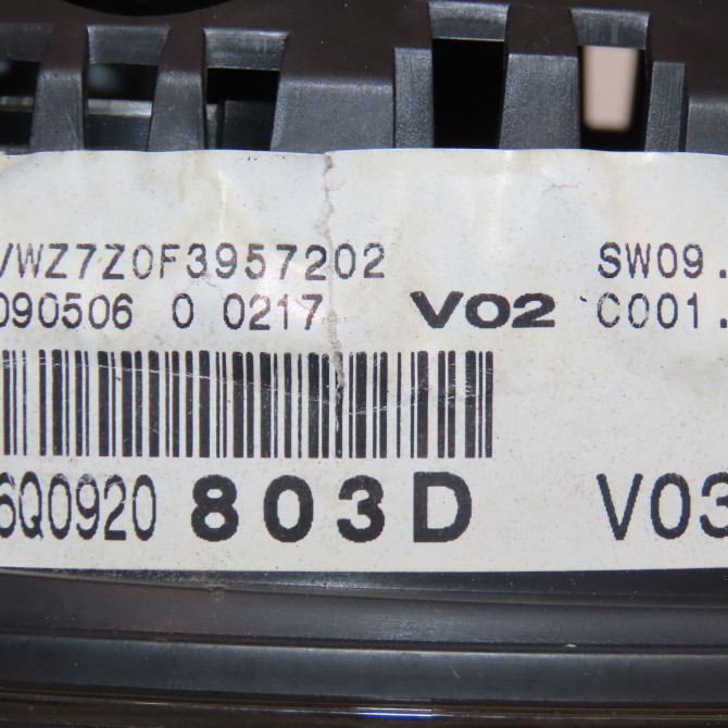 Compteur occasion VOLKSWAGEN POLO IV Phase 2 05-2005->09-2009 1.4 TDI 70ch 6Q0920803DX002 6
