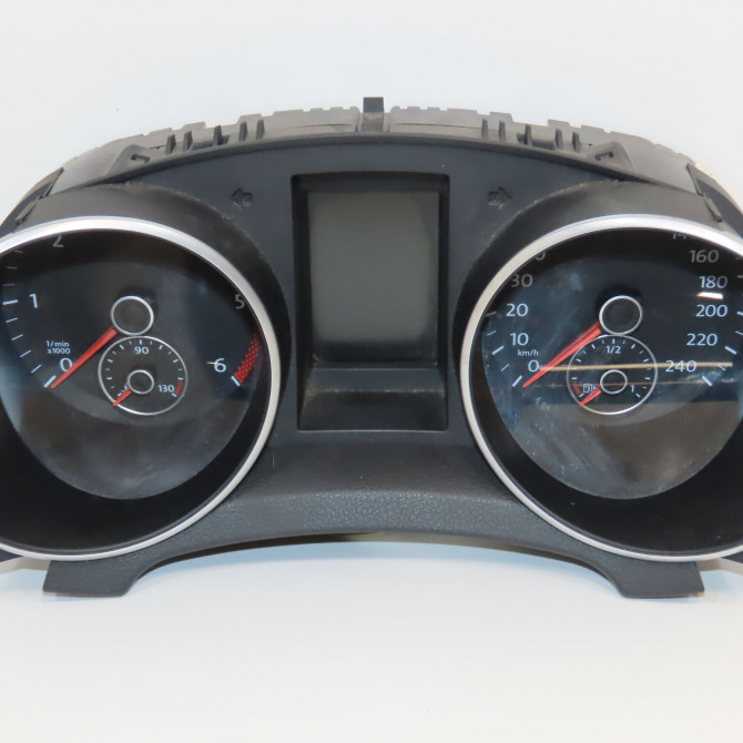 Compteur occasion VOLKSWAGEN GOLF VI Phase 1 10-2008->04-2013 2.0 TDI 110ch 5K0920870C 1