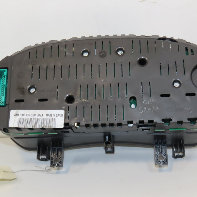 Compteur occasion VOLKSWAGEN POLO IV Phase 2 05-2005->09-2009 1.4 TDI 80ch 6Q0920803DX002 2