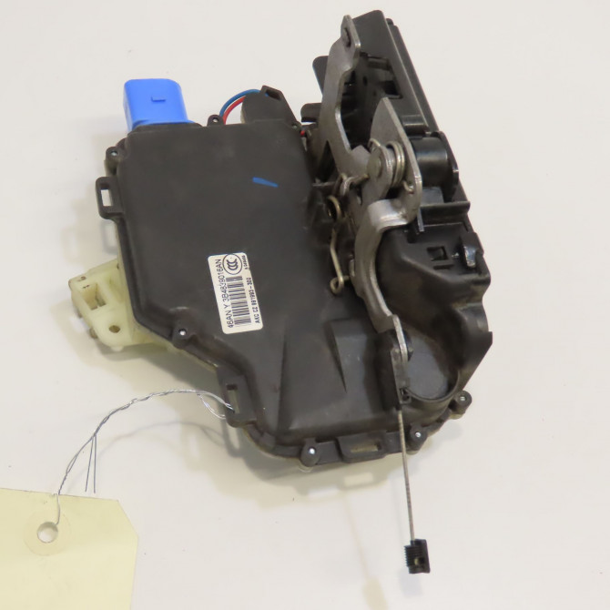 Serrure porte ard occasion SEAT IBIZA III Phase 1 03-2002->03-2006 1.4i 100ch 3B4839016AN 2