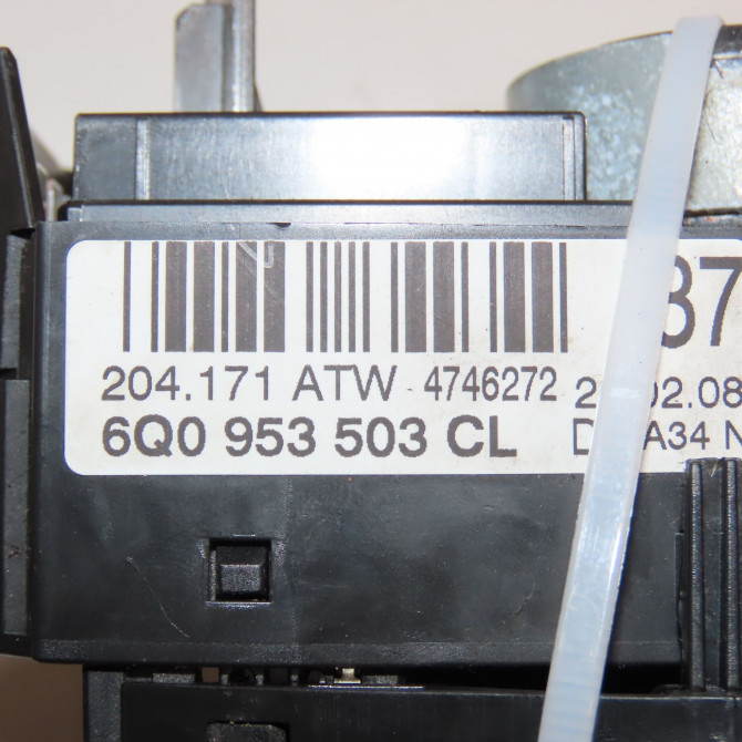 Bloc commodos occasion VOLKSWAGEN POLO IV Phase 2 05-2005->09-2009 1.4 TDI 70ch 6Q0953513G9B9 5