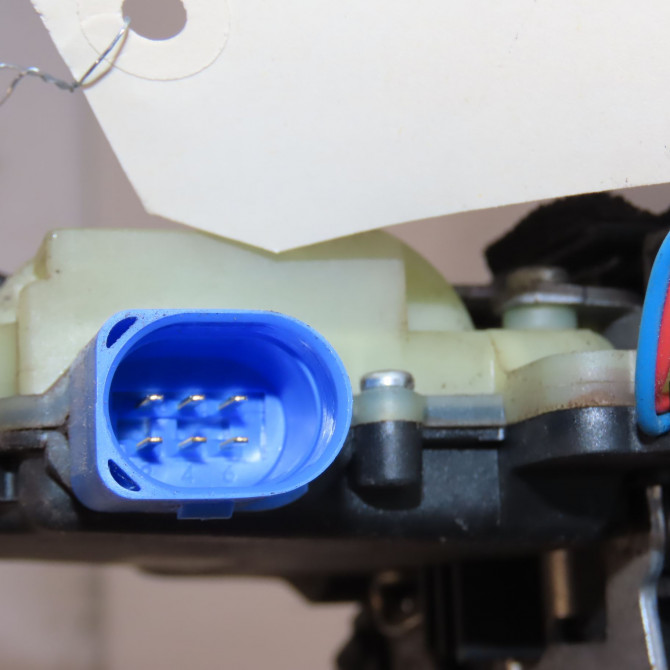 Serrure porte ard occasion VOLKSWAGEN POLO IV Phase 2 05-2005->09-2009 1.4 TDI 70ch 3B4839016AN 4