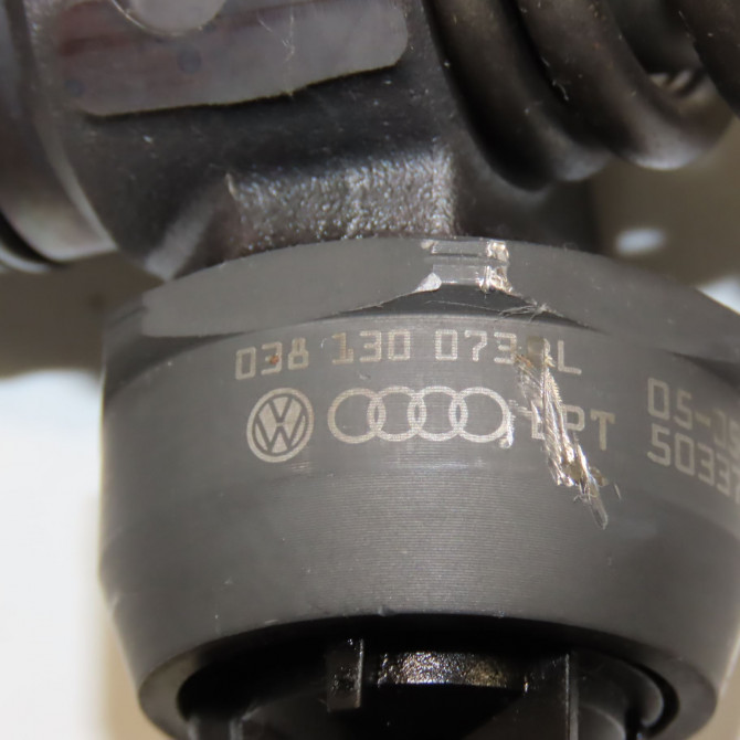 Injecteur occasion VOLKSWAGEN POLO IV Phase 2 05-2005->09-2009 1.4 TDI 80ch 38130079TX 4
