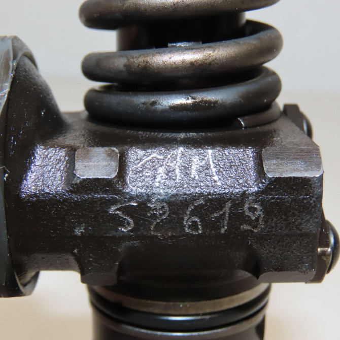 Injecteur occasion VOLKSWAGEN POLO IV Phase 2 05-2005->09-2009 1.4 TDI 70ch 38130079TX 4