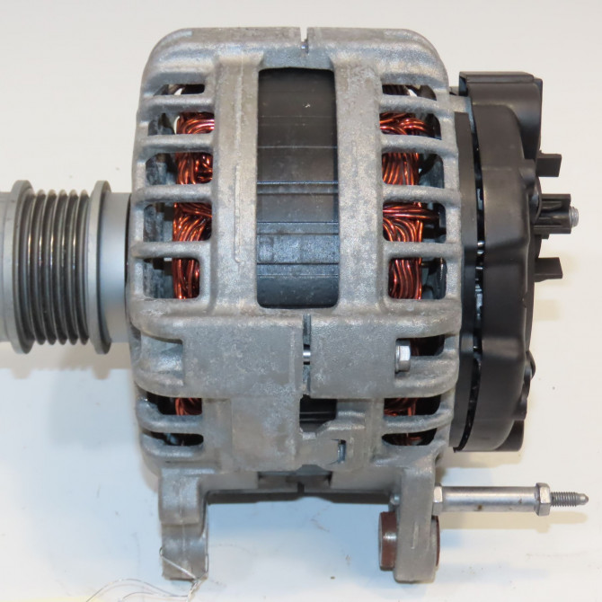 Alternateur occasion VOLKSWAGEN T ROC 5L903026N 4