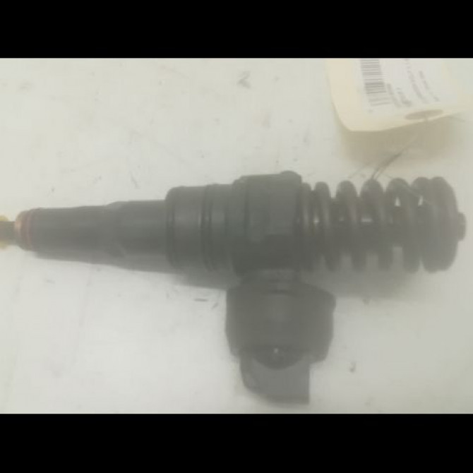 occasion VOLKSWAGEN GOLF V Phase 1 11-2003->10-2008 1.9 TDI 105ch 38130073AG 2