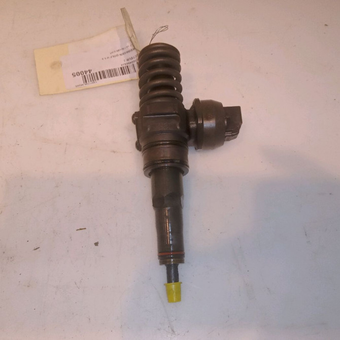 occasion VOLKSWAGEN GOLF V Phase 1 11-2003->10-2008 1.9 TDI 90ch 38130073AG 1