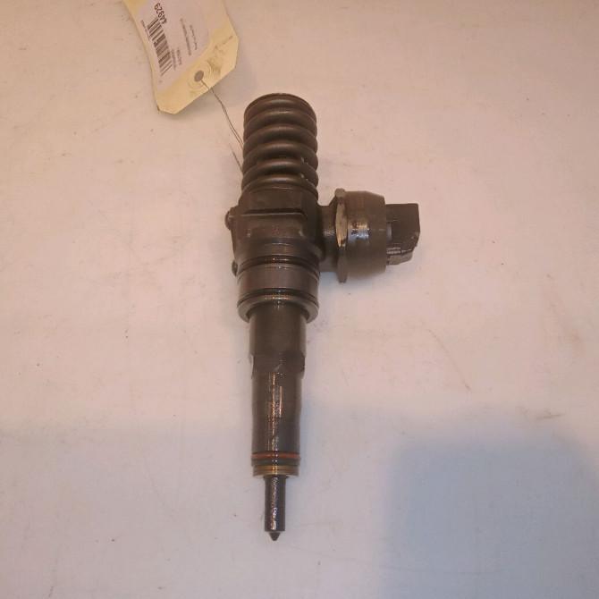 occasion VOLKSWAGEN TOURAN I Phase 2 11-2006->09-2010 1.9 TDI 105ch 38130073AG 1