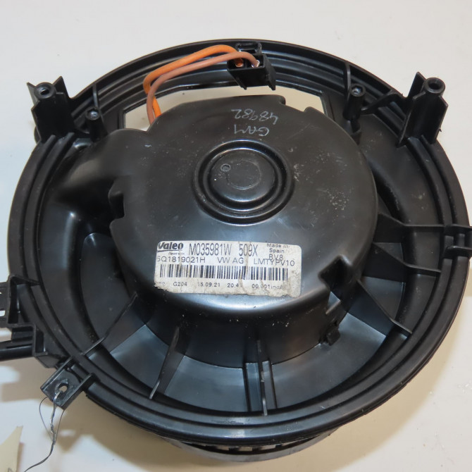 Ventilateur de chauffage occasion VOLKSWAGEN T ROC 5WB819015 3
