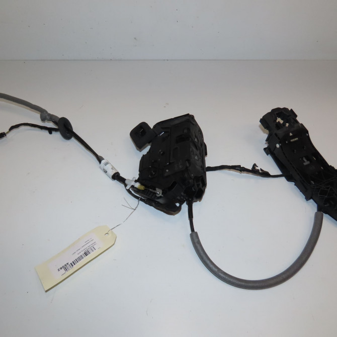 Serrure porte avd occasion VOLKSWAGEN T ROC 5TB837016C 1