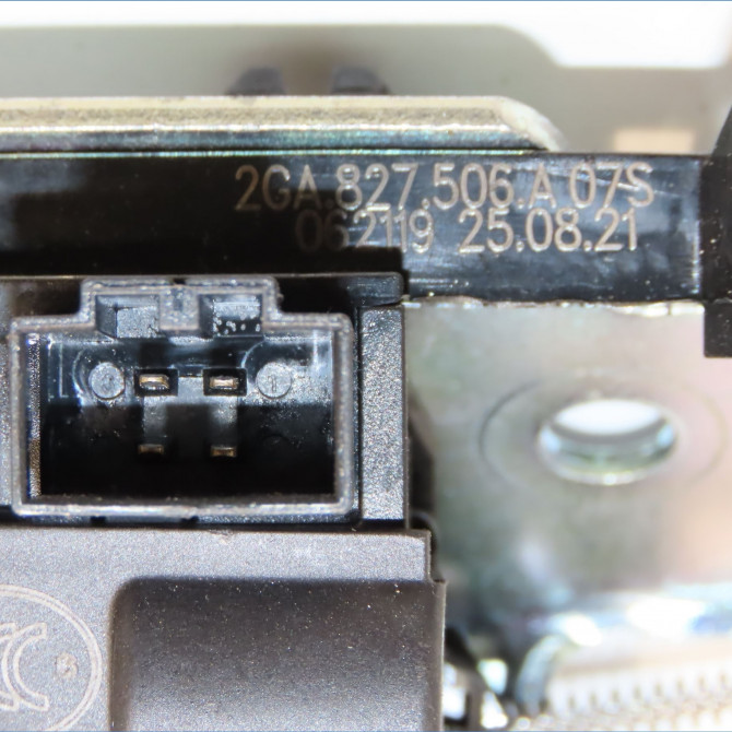 Serrure hayon occasion VOLKSWAGEN T ROC 2GA827506A 4