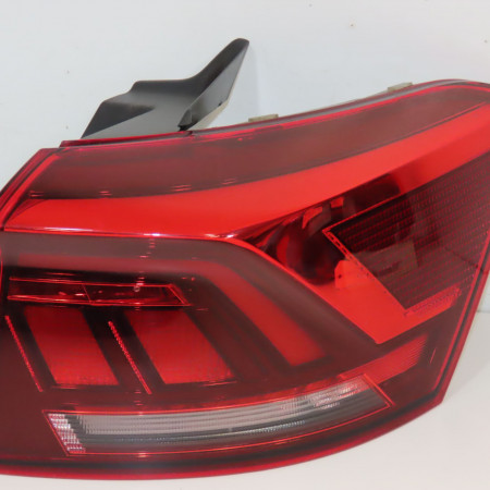 Feu arrière droit occasion VOLKSWAGEN T ROC 2GA945096D