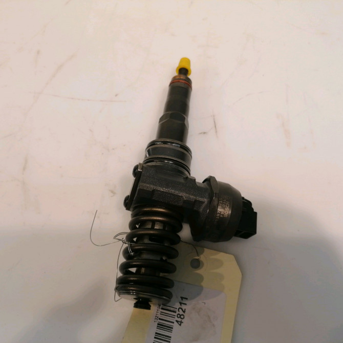 occasion VOLKSWAGEN TOURAN I Phase 1 03-2003->12-2006 38130073AG 1