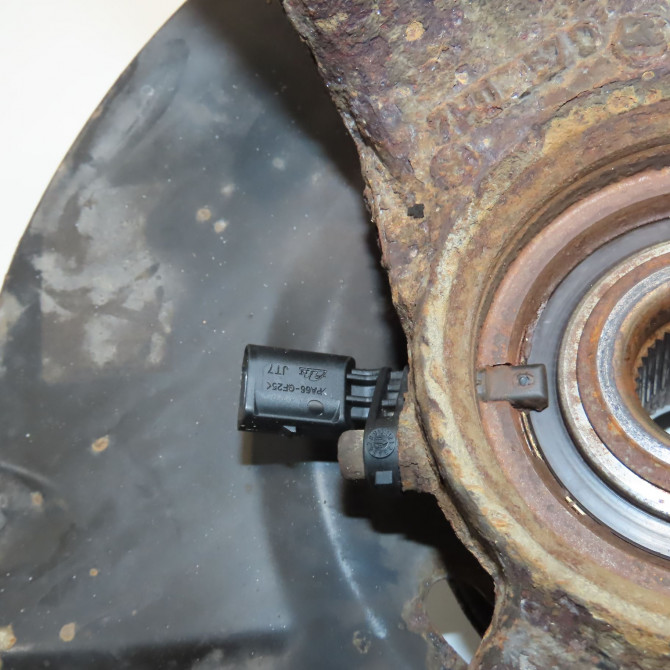 Moyeu avg occasion VOLKSWAGEN TRANSPORTER V Phase 1 06-2003->08-2009 7H0498611 3