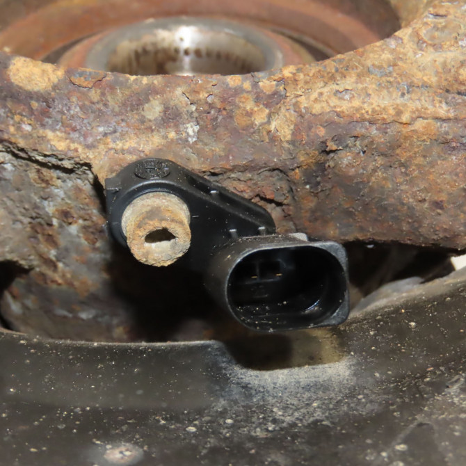 Moyeu avd occasion VOLKSWAGEN TRANSPORTER V Phase 1 06-2003->08-2009 7H0498611 3