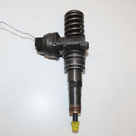 occasion VOLKSWAGEN GOLF V Phase 1 11-2003->10-2008 1.9 TDI 105ch 38130073AG