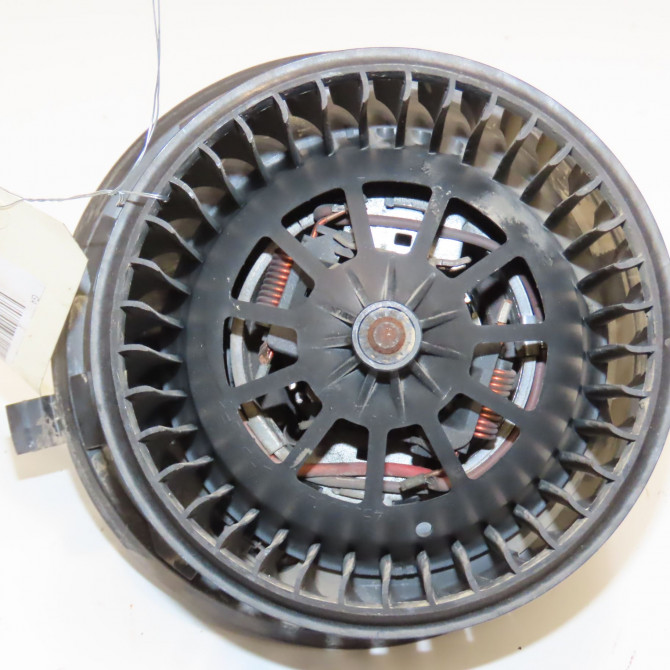 Ventilateur de chauffage occasion VOLKSWAGEN TRANSPORTER V Phase 1 06-2003->08-2009 7E5820021 2