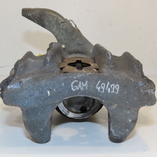 Etrier de frein arrière droit occasion RENAULT MAXITY 2