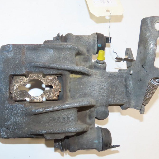 Etrier de frein arrière droit occasion RENAULT MAXITY 4