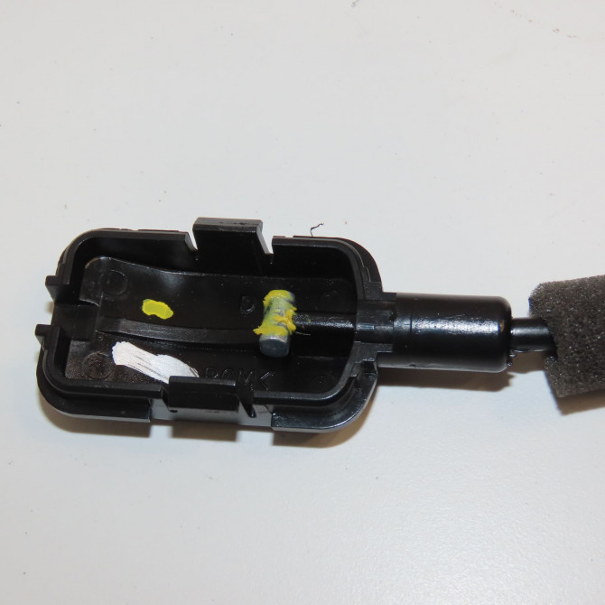 Serrure porte ard occasion RENAULT TWINGO III Phase 1 06-2014->... 1.0i 70ch 825022177R 3