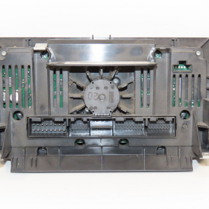 Commande de chauffage occasion AUDI A3 II Phase 2 06-2008->07-2012 1.9 TDi 105ch 2