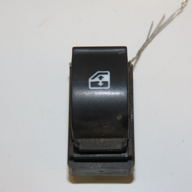 Commande lève-glace porte avant droite occasion FIAT DUCATO III Phase 1 06-2006->10-2014 2.3 D Turbo Multijet 130ch 735532906 1