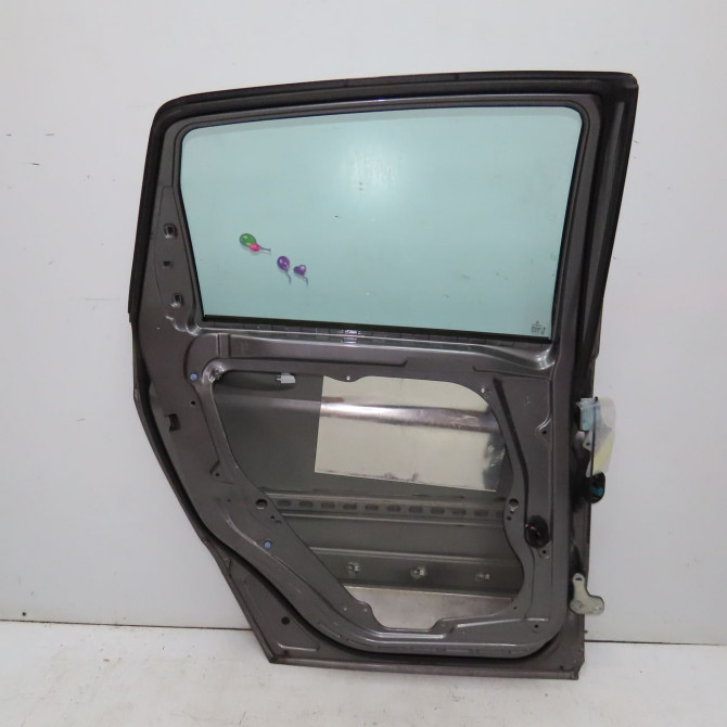 Porte arrière gauche occasion MERCEDES CLASSE B I Phase 2 04-2008->09-2011 B 180 CDi 110ch 1697302105 2