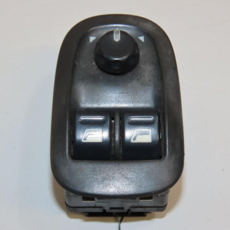 Commande lève-glace porte avant gauche occasion PEUGEOT 306 Phase 2 04-1997->03-2002 1.9 D 6552WK